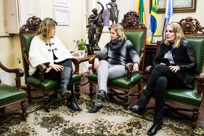 Secretaria de Assistência Social encaminhará estrangeiros ao curso de português disponibilizado gratuitamente pelo Centro