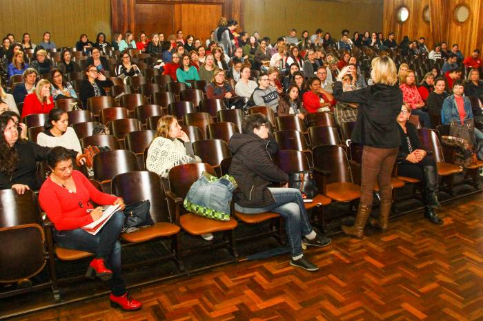 Mais de 250 pessoas participaram da capacitação aos membros das Cipaves