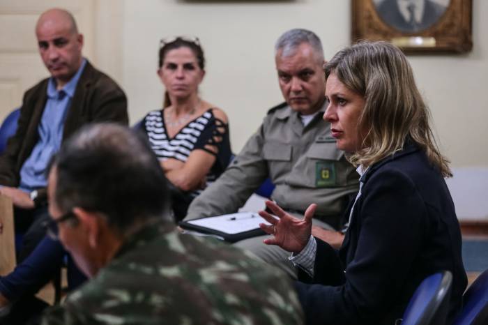 A decisão possibilita a compra de material e insumos para manutenção dos serviços públicos essenciais por dispensa de licitação