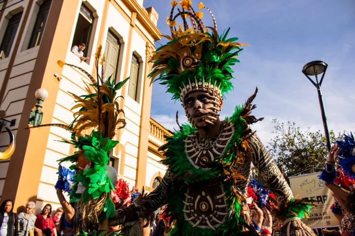 Festival de Folclore e Artes Populares reúne 120 artistas em Pelotas