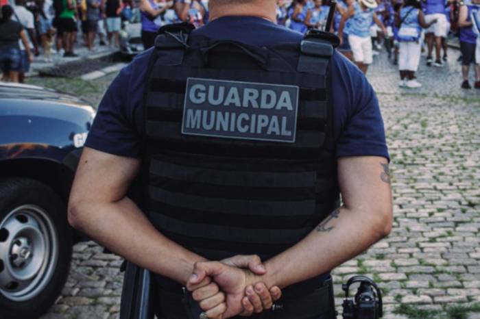 Guarda Municipal testa câmera corporal durante a Fenadoce