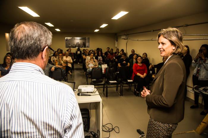 Mais 24 profissionais foram certificados na metodologia, desenvolvida com os alunos da rede municipal dentro do projeto Jovens Empreendedores Primeiros Passos