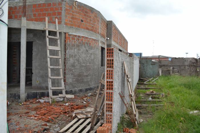 Obra está inserida numa comunidade de acentuada vulnerabilidade