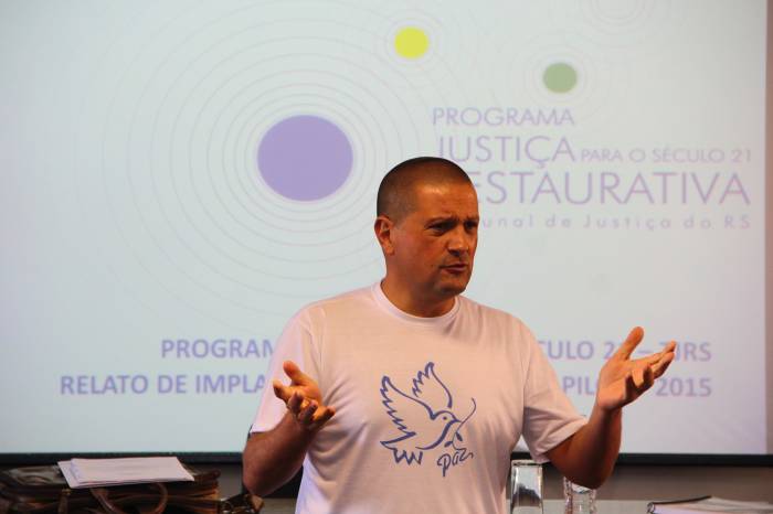 Técnicas na Justiça Restaurativa como ferramenta para melhorar os relacionamentos nos educandários foram apresentadas no evento promovido pelo Ministério Público