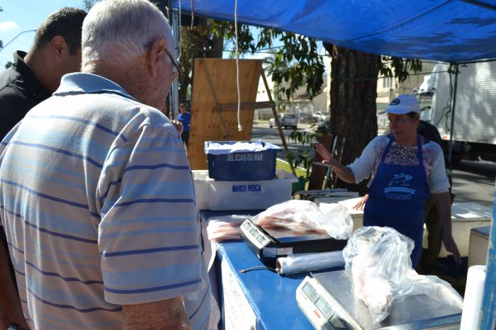 Venda extra de pescado será entre os dias 6 e 10 de abril, no Centro e outros bairros da cidade