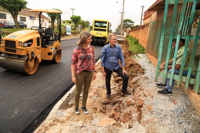 Paula e Idemar visitaram os trechos que estão em obras.