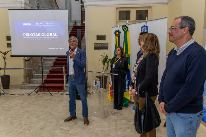 Pelotas sela parceria rumo à internacionalização