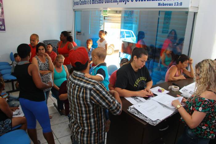 Famílias se reunirão com representantes da Prefeitura na Igreja do local para receber os documentos que legalizam seus lotes