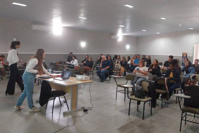 Tema versa sobre investigação de surtos de doenças de transmissão hídrica e alimentar