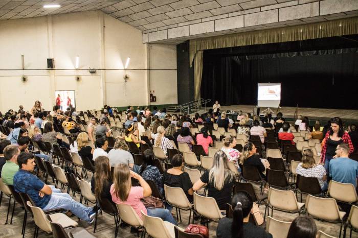 Qualificações visam agilizar e organizar encaminhamento de ocorrências suspeitas, na cidade, do covid-19