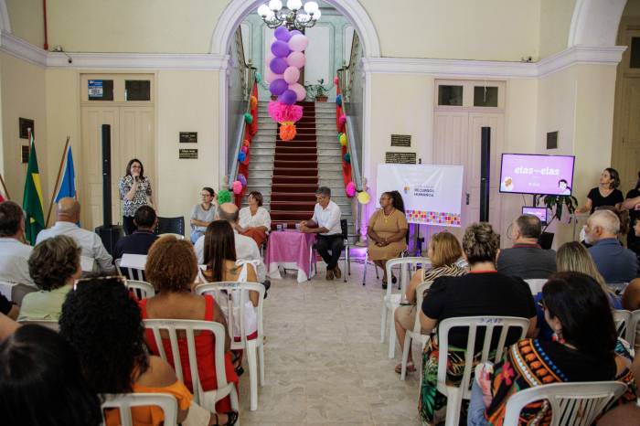 Prefeitura encerra o Mês da Mulher com atividade para as servidoras