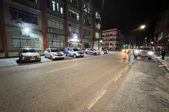 Ação conjunta das forças de segurança busca coibir álcool ao volante e perturbação do sossego