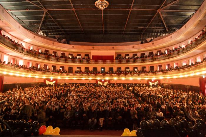 Vice-prefeito participou da solenidade de formatura. Iniciativa envolveu 44 escolas de ensino fundamental da cidade