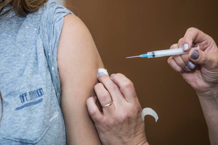 Pessoas de 35 a 38 anos podem se vacinar nesta semana