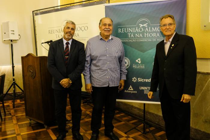 Empresário Luiz Eduardo Batalha relatou experiência. Executivo local foi representado pelo prefeito em exercício, Idemar Barz