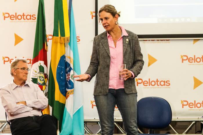 Prefeitura, por meio do Decreto 6.249 – que versa acerca das medidas de prevenção contra a Covid-19 –, exige procedimentos de contratadas
