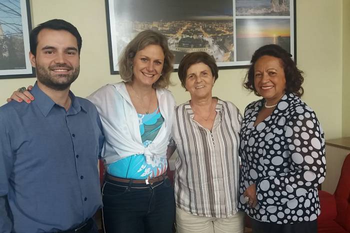 Servidora Nóris Finger, que chefiou o Serviço de Educação ao Consumidor e se aposenta, foi homenageada no encontro