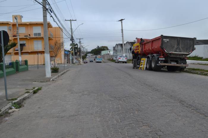 Faltam cerca de 400 metros quadrados, entre as avenidas Imperador Dom Pedro I e Visconde da Graça, para recuperação total