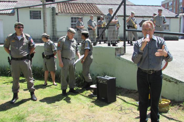 O espaço esportivo fica na sede do 4º Batalhão de Polícia Militar