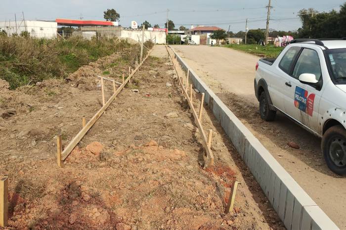Praça de equipamentos vai qualificar acesso às escolas e UBS à população da região