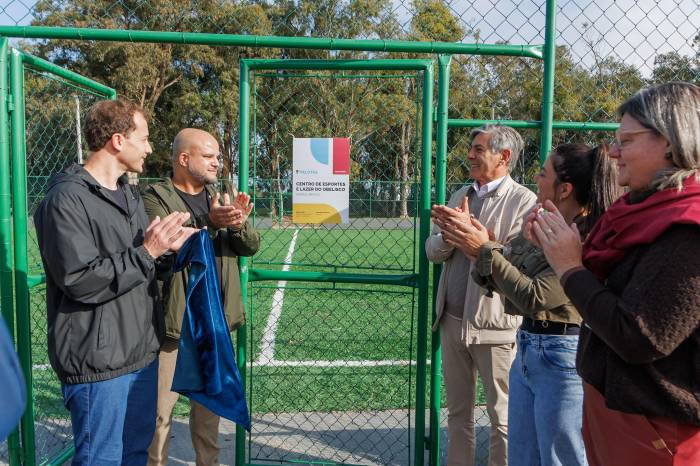 Em ato de entrega, Marroni convoca comunidade a cuidar do Centro Esportivo do Obelisco
