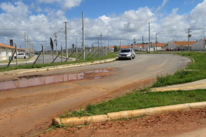 Vias dos condomínios Moradas Pelotas 2 e Moradas Club 2 apresentam qualidade aquém das necessidades