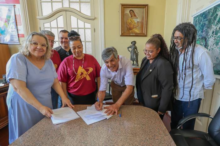 Prefeitura e Assecap assinam Termos de Convênio para repasses