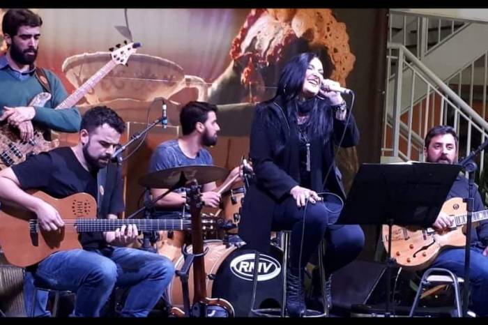 Cantora apresenta trabalho autoral na próxima segunda