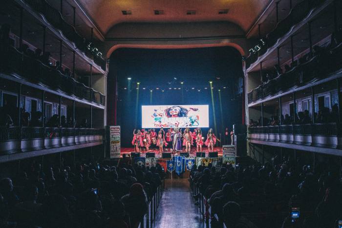 Prefeitura lança Carnaval 2027 no Theatro Sete de Abril