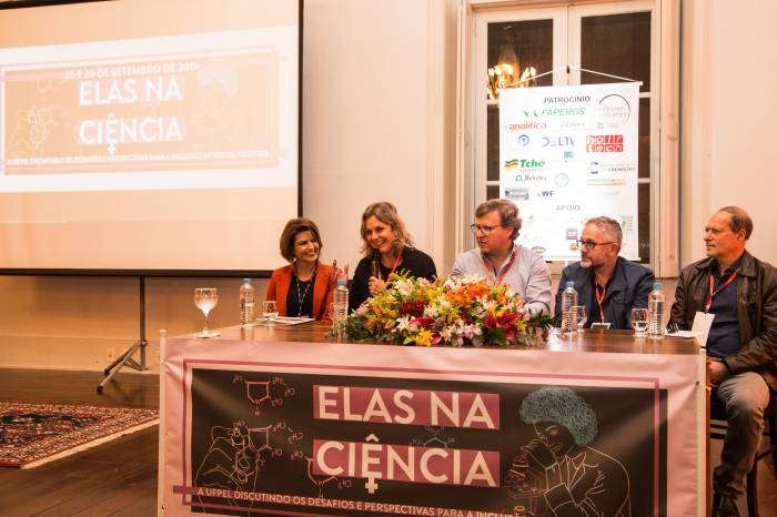Iniciativa da UFPel aborda ampliação da presença feminina na academia e desenvolvimento de pesquisas