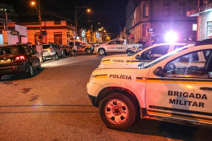 Efetivos da Guarda Municipal, Brigada Militar e Secretaria de Transporte e Trânsito abordaram 39 veículos durante a ação