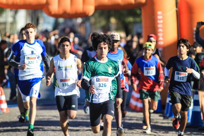 Corrida realizada pela Prefeitura e pelo Sesc Pelotas vai ser no sábado (23). Percursos de 1 km, 2 km e 5 km estão na programação