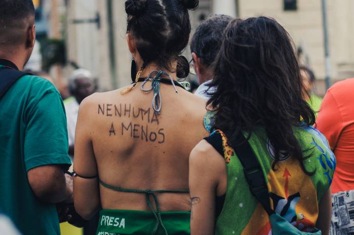 Mulheres: atenção aos sinais de violência