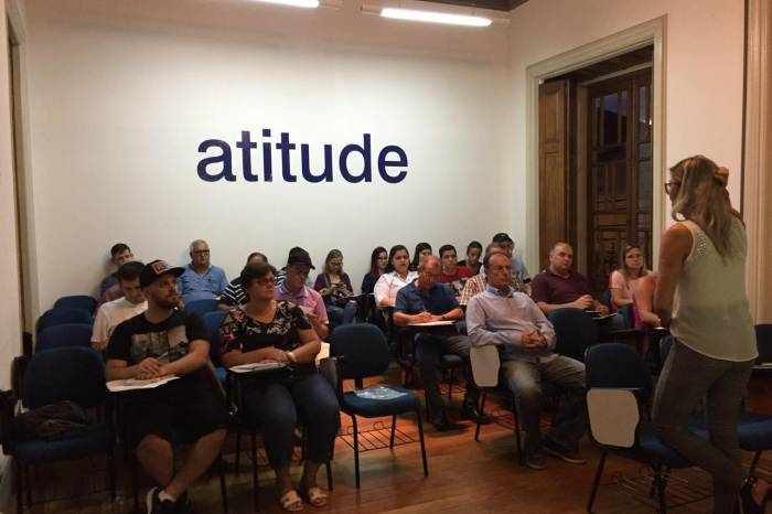 Empresários da agroindústria de Pelotas e responsáveis técnicos recebem formação para adesão ao Susaf