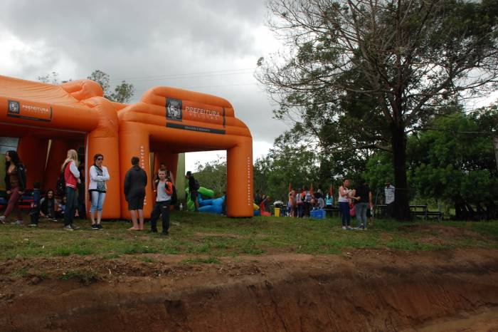 Prefeitura leva seus programas à comunidade do Alto do Caixão, no 7º distrito