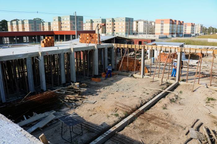 Mais de 1,7 mil metros quadrados de área construída abrigarão 13 salas de aula para atender 250 alunos por turno