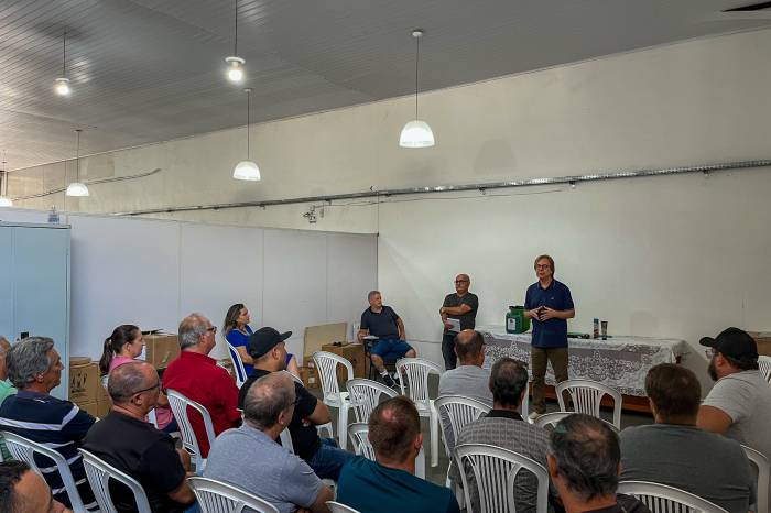 20 servidores receberam as boas-vindas da nova gestão da SME e foram orientados quanto à organização e manutenção dos veículos escolares