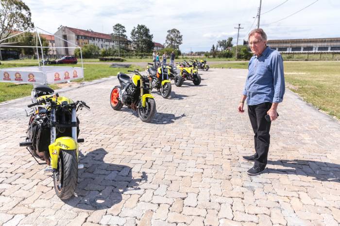 A atividade segue até domingo com exposições de carros, motos e gastronomia