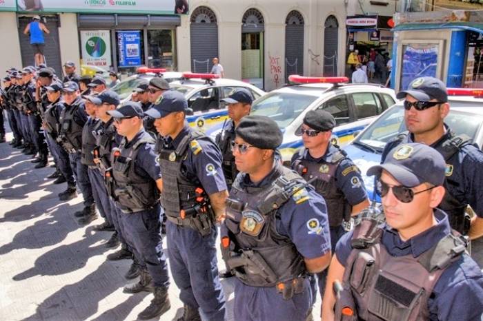Iniciativa para coibir furtos e roubos durante as festas de final de ano, bem como a fiscalização sobre o comércio ilegal, reúne ainda a SGCMU