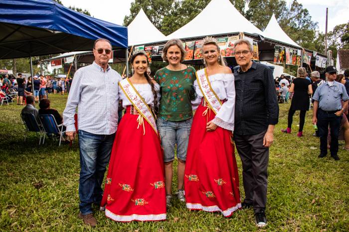 Prefeita Paula e organizadores do evento saudaram produtores e visitantes