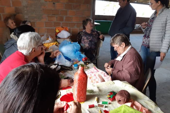 Grupo Rural Art’s, assistido pela SDR e Emater, também aproveita alimentos e trabalha com culinária