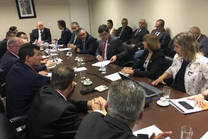 Paula também esteve reunida com o ministro de Desenvolvimento Regional, Gustavo Canuto, em Brasília