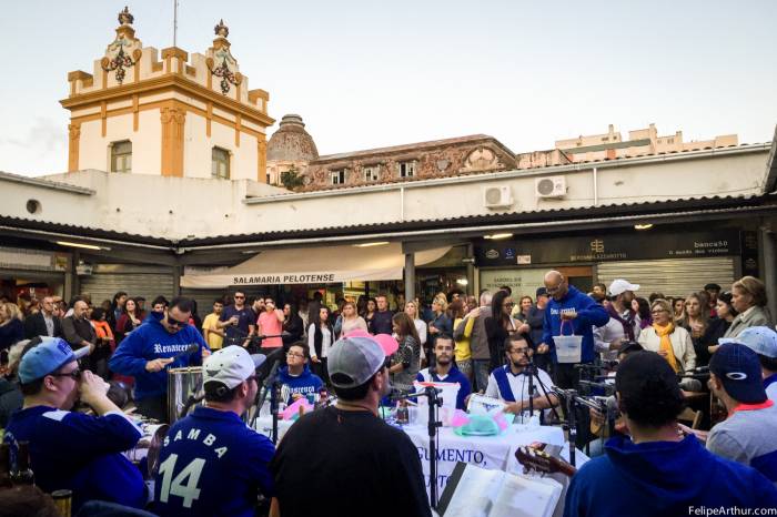 No sábado, haverá feira tradicional de artigos - antiguidades, objetos usados, entre outros -, além de samba à noite