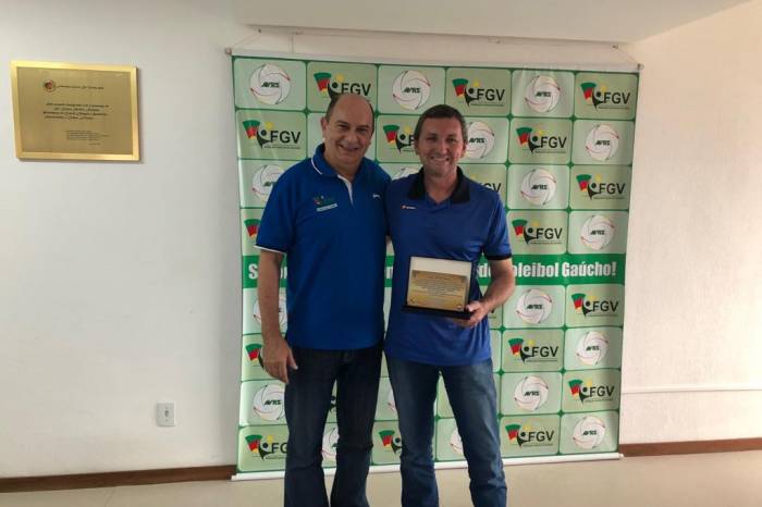 Servidor da Smed, Ingo Stumm Junior recebeu o Mérito Esportivo Gaúcho no dia 12 de outubro