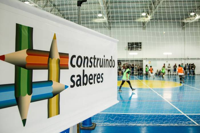 ‘Construindo Saberes’ também busca corrigir a distorção idade/ano e fortalecer o vínculo entre professores e alunos