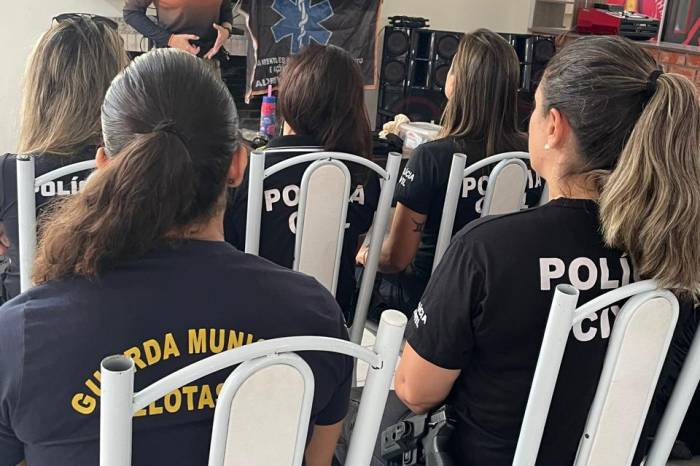 O encontro realizado na manhã de hoje, foi alusivo ao mês da mulher