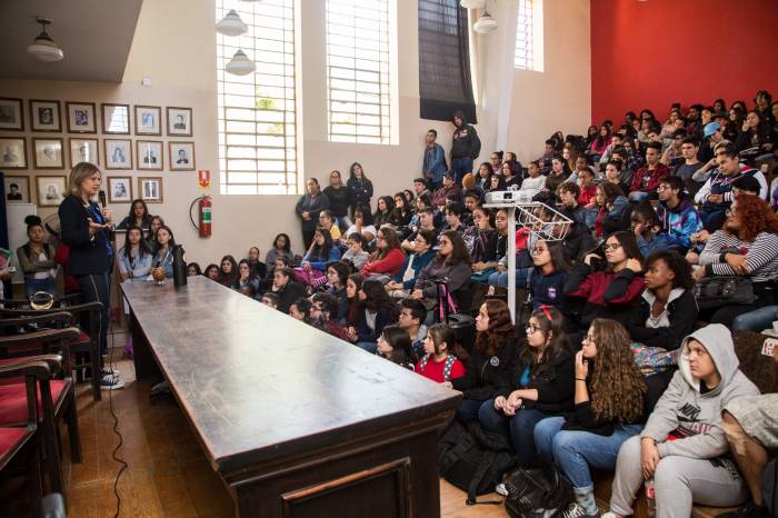 Curso do Pacto Pelotas pela Paz, que qualifica adolescentes para mercado de trabalho e primeiro emprego, está com inscrições abertas até 27 de março