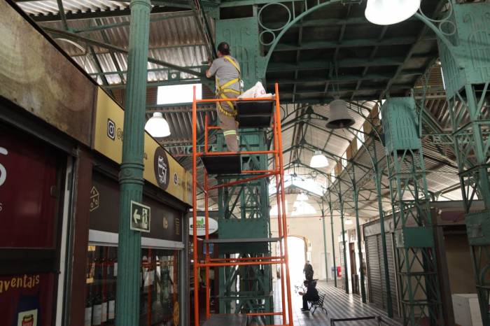 Prefeitura começa reforma da rede elétrica do Mercado Central