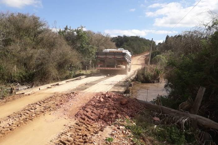 Equipes da Secretaria de Desenvolvimento Rural seguem com ações nos pontos de maior volume de tráfego