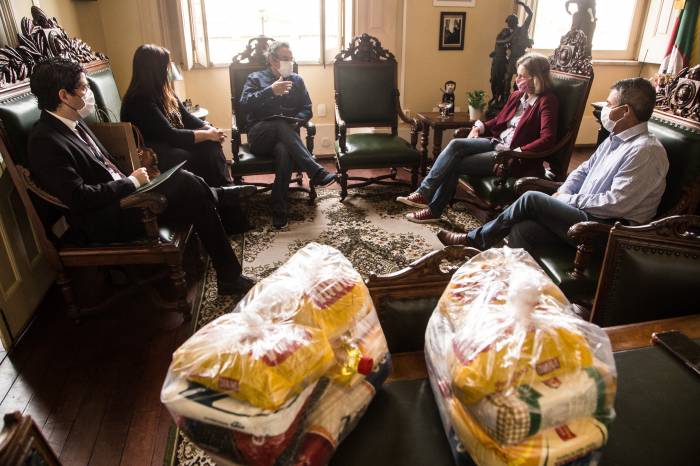 Alimentos serão distribuídos pela Secretaria de Assistência Social às famílias atendidas pelos Cras e Plantão Social